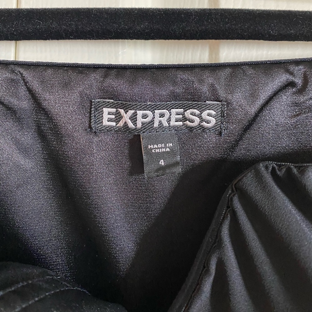 Express Ruffle Tube Romper in Black - Picture 4 of 6